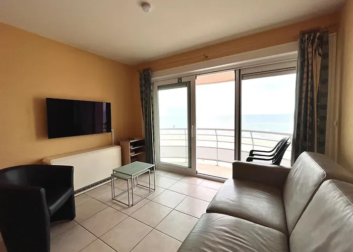 Lägenhet Cozy One-bedroom With Sea View And Pool T50 Oostende